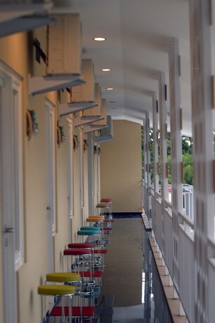 Imagen de los interiores del Hotel Denofe House. Foto 29