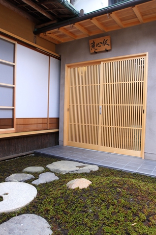 Imagen de los exteriores del Hotel Denshin-An. Foto 6