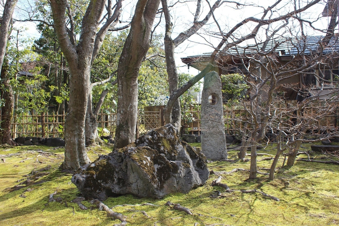 Imagen de los exteriores del Hotel Denshin-An. Foto 12