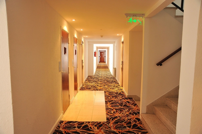 Imagen de los interiores del Hotel Denver. Foto 13