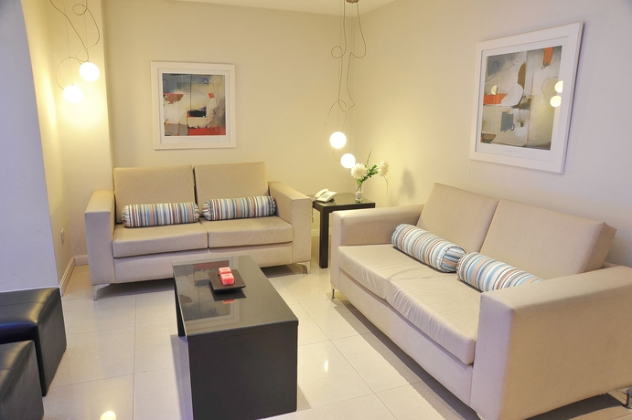 Imagen de los interiores del Hotel Denver. Foto 15