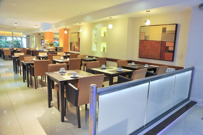 Imagen del bar/restaurante del Hotel Denver. Foto 4