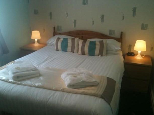 Imagen de la habitación del Hotel Denville. Foto 3