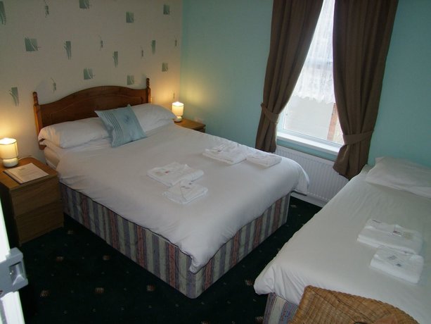 Imagen de la habitación del Hotel Denville. Foto 10
