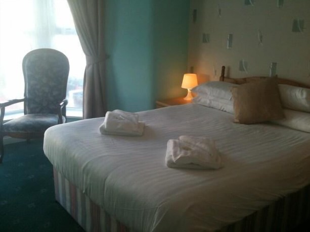 Imagen de la habitación del Hotel Denville. Foto 17