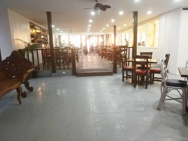 Imagen del bar/restaurante del Hotel Deparis Beach Resort Boracay. Foto 4