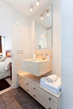 Imagen de la habitación del Hotel Departamentos Amoblados Costa Lyon. Foto 9