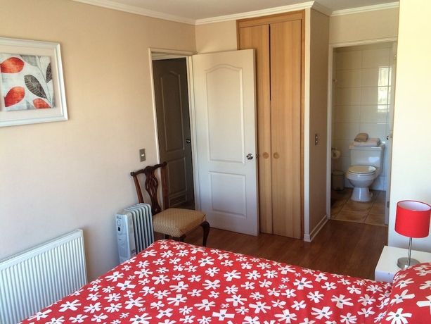 Imagen de la habitación del Hotel Departamentos Amoblados Don Teodoro. Foto 10