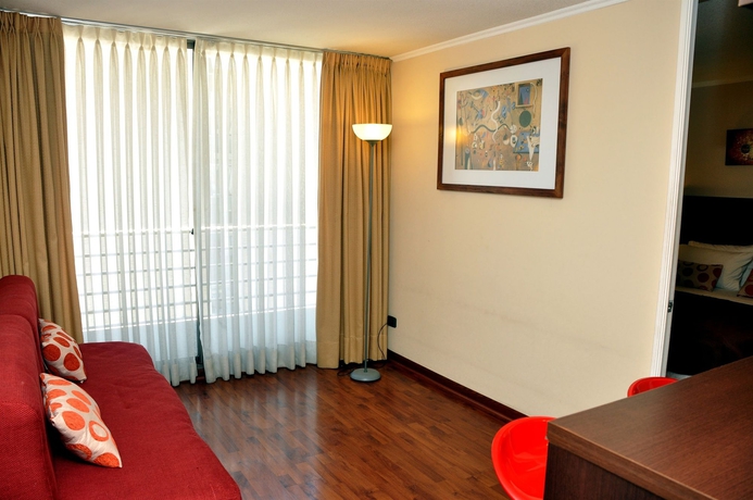 Imagen de los interiores del Hotel Departamentos Amoblados Torre Tagle. Foto 16