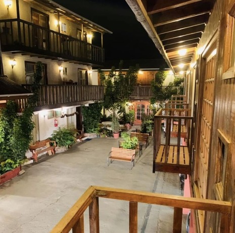 Imagen general del Hotel Departamentos El Yugo. Foto 4