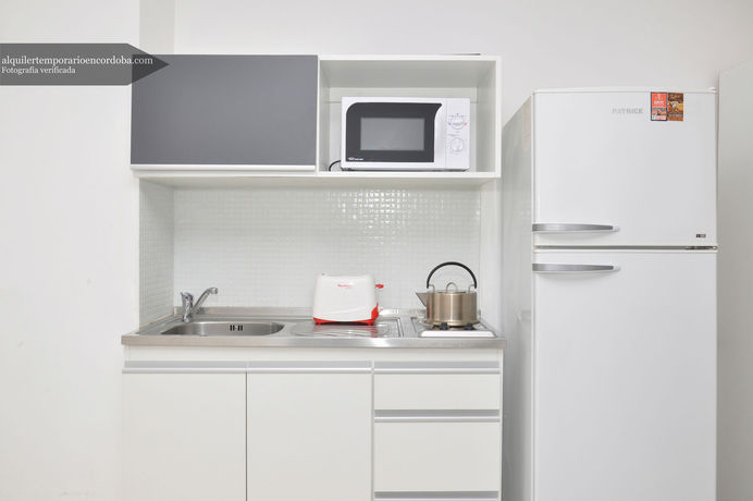 Imagen de los interiores del Hotel Departamentos Lugar. Foto 15