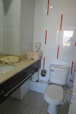Imagen de la habitación del Hotel Departamentos Pontoni. Foto 17