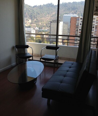 Imagen general del Hotel Departamentos Providencia Chile. Foto 16