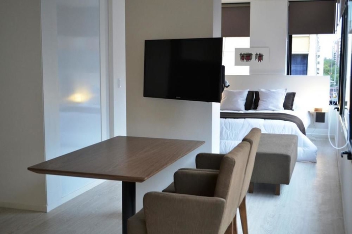 Imagen de los interiores del Hotel Departamentos Rondeau By Lugar. Foto 13