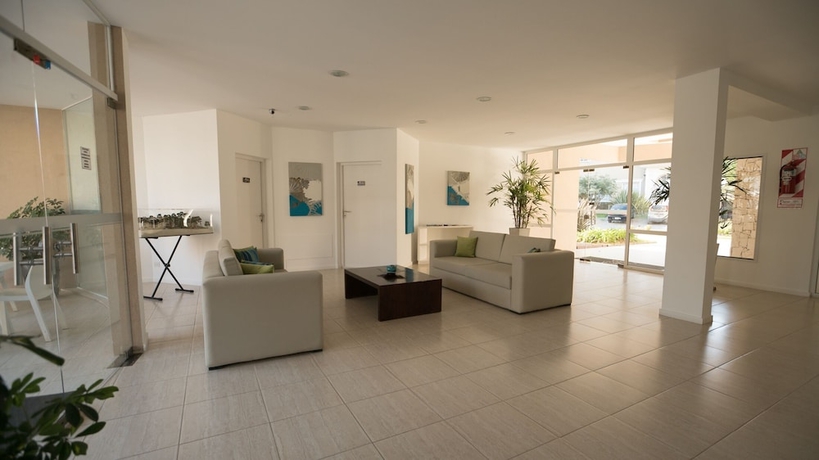 Imagen de los interiores del Hotel Departamentos SEA POINT By DandG. Foto 18