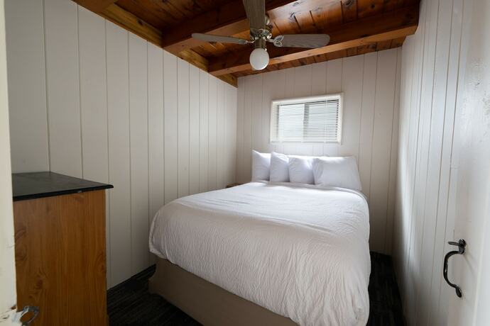 Imagen de la habitación del Hotel Depe Dene Lakeside Resort. Foto 15