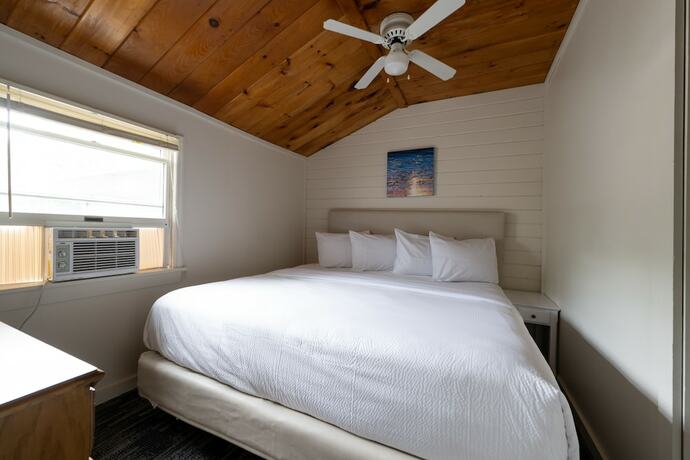 Imagen de la habitación del Hotel Depe Dene Lakeside Resort. Foto 19
