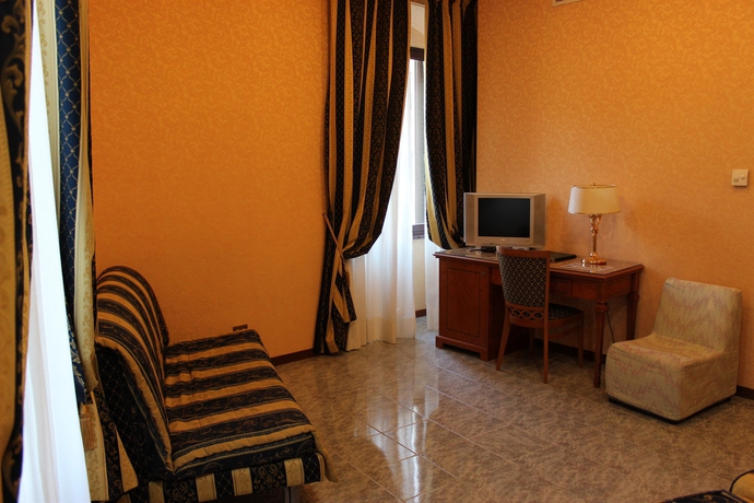 Imagen de los interiores del Hotel Dependance Hotel Dei Consoli. Foto 12