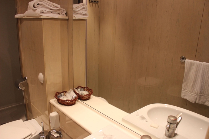 Imagen de la habitación del Hotel Dependance Hotel Dei Consoli. Foto 9
