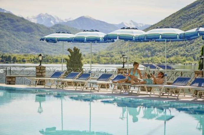 Imagen de la piscina del Hotel Dependence Del Parco. Foto 19