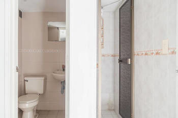 Imagen de los interiores del Hotel Deportel Bogota. Foto 16
