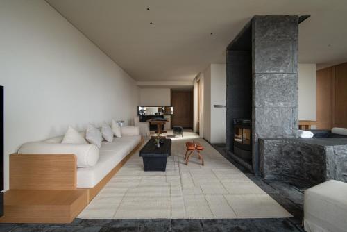 Imagen de la habitación del Hotel Deqin Meri Poodom. Foto 13
