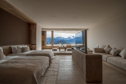 Imagen de la habitación del Hotel Deqin Meri Poodom. Foto 18