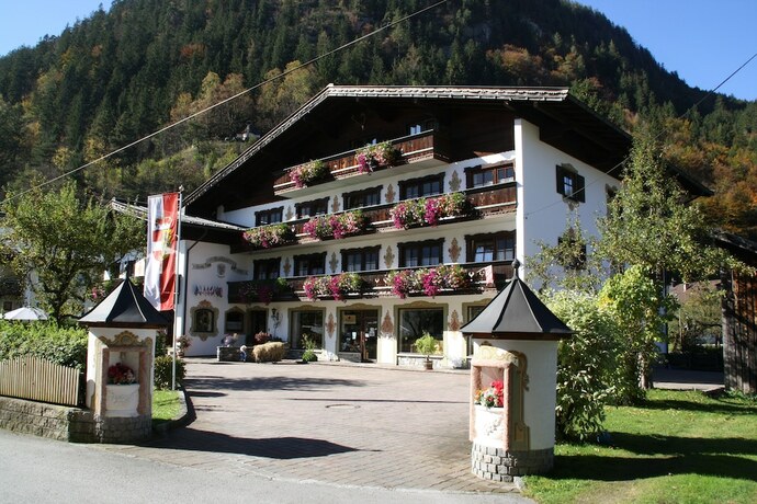 Imagen general del Hotel Der Br&auml;uschmied, Lofer. Foto 6