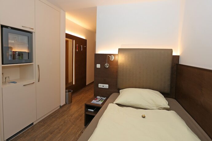 Imagen de la habitación del Hotel Der Kaiserhof. Foto 13