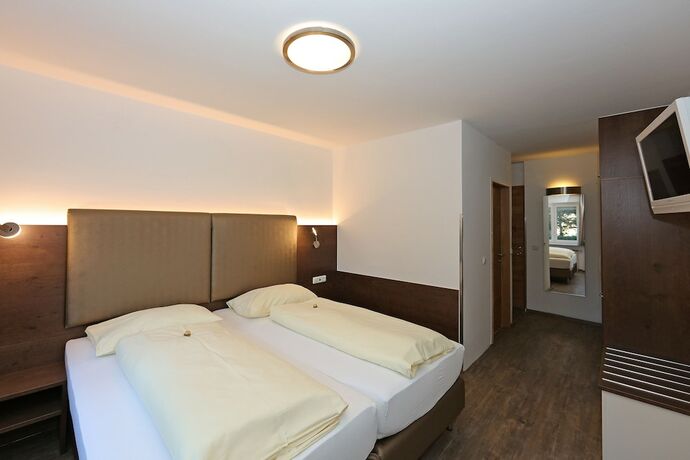Imagen de la habitación del Hotel Der Kaiserhof. Foto 18