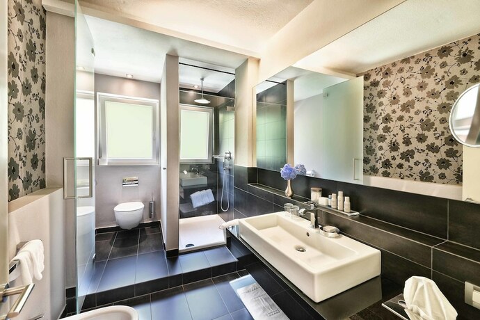 Imagen de la habitación del Hotel Der K&uuml;glerhof, Tirol - Tirolo. Foto 19