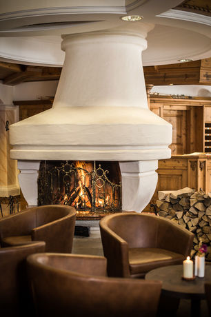 Imagen del bar/restaurante del Hotel Der L&ouml;we Leogang. Foto 7