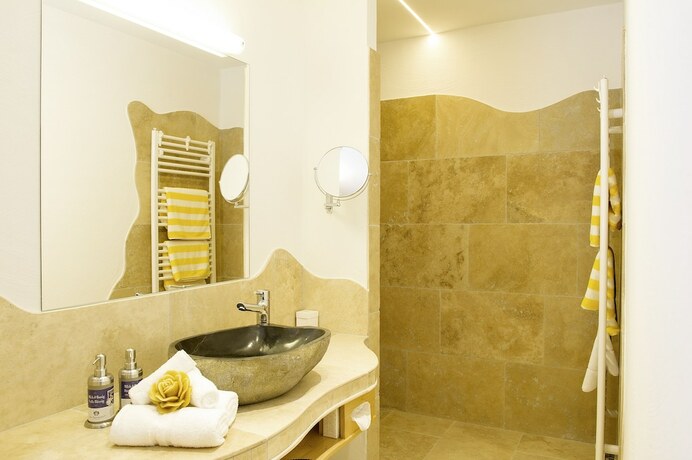 Imagen general del Hotel Der Paternwirt. Foto 12