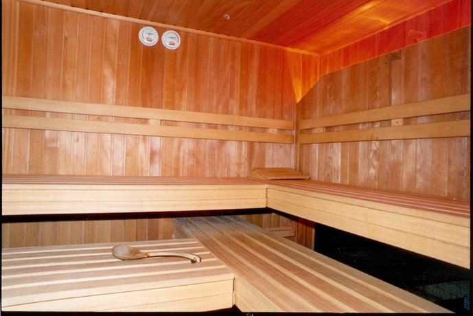 Imagen de la piscina del Hotel Der Quellenhof. Foto 16