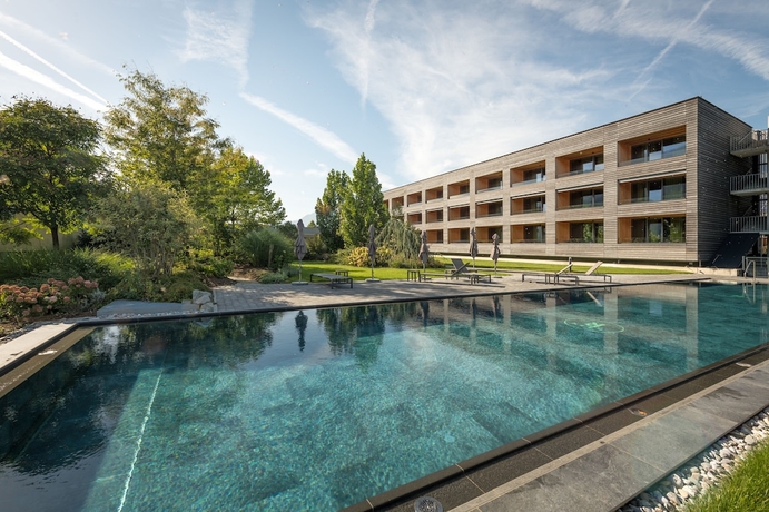 Imagen de la piscina del Hotel Der Reschenhof. Foto 19