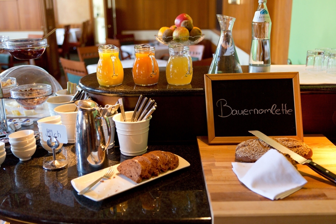 Imagen del bar/restaurante del Hotel Der Stasta. Foto 6