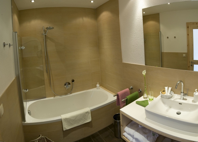 Imagen de la habitación del Hotel Der Waldhof, Sankt Anton Am Arlberg. Foto 5
