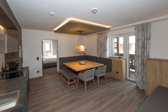 Imagen de la habitación del Hotel Der Zirmhof in Saalbach. Foto 7