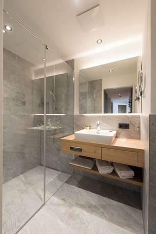 Imagen de la habitación del Hotel Der Zirmhof in Saalbach. Foto 12
