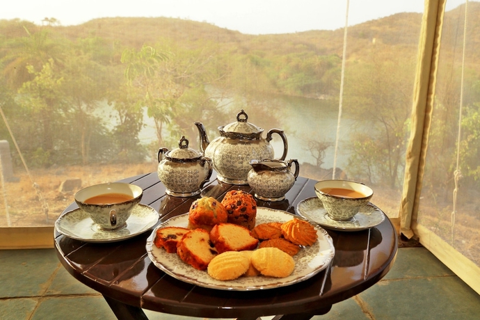 Imagen del bar/restaurante del Hotel Dera Baghdarrah Nature Retreat Udaipur. Foto 9