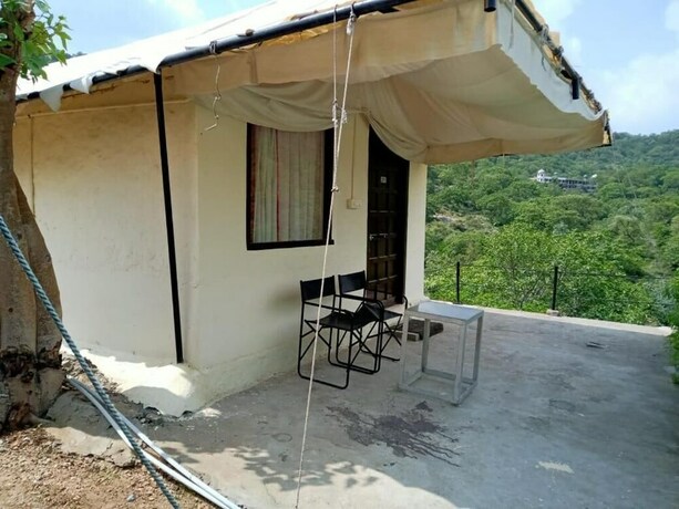 Imagen de la habitación del Hotel Dera Kumbhalgarh. Foto 22