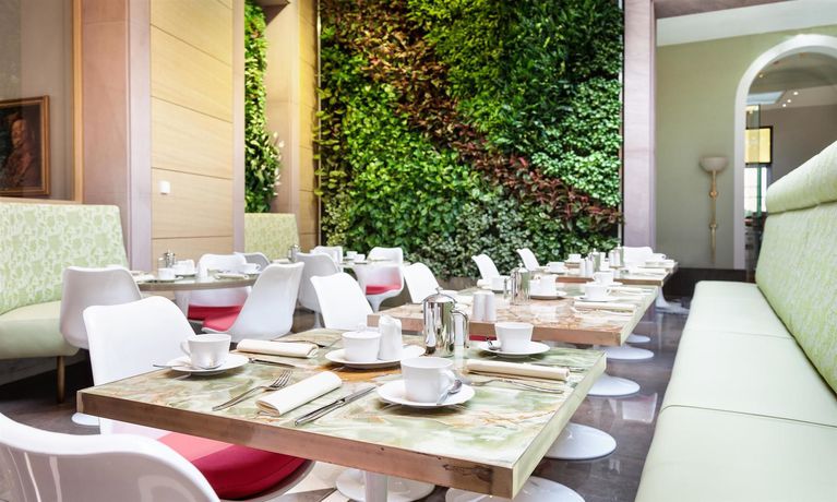 Imagen de la habitación del Hotel Derag Livinghotel De Medici. Foto 9