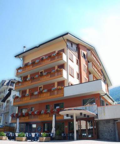 Imagen general del Hotel Derby, Aprica. Foto 1