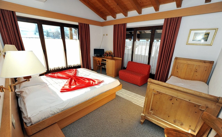 Imagen de la habitación del Hotel Derby, Bormio. Foto 2