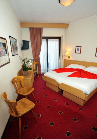 Imagen de la habitación del Hotel Derby, Bormio. Foto 10