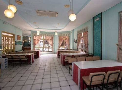 Imagen general del Hotel Derby, Carballiño. Foto 4