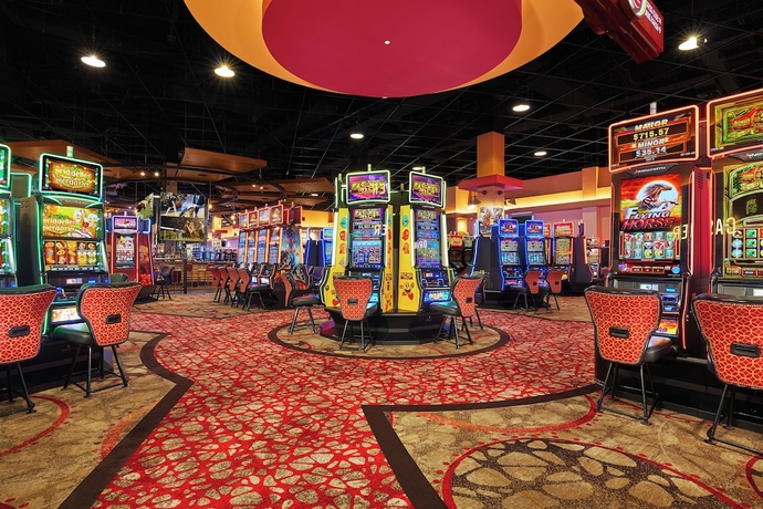 Imagen de los interiores del Hotel Derby City Gaming And - A Churchill Downs Property. Foto 13