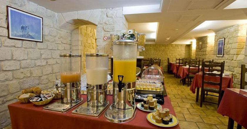 Imagen del bar/restaurante del Hotel Derby Eiffel. Foto 2