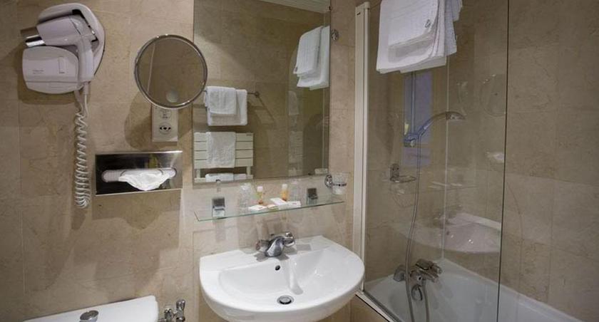 Imagen de la habitación del Hotel Derby Eiffel. Foto 5