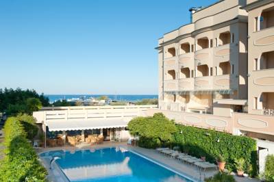 Imagen general del Hotel Derby Exclusive. Foto 3
